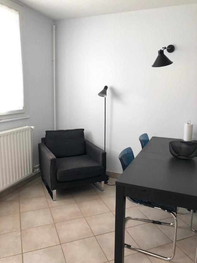 Chambre Paisible Tout Confort Bed and Breakfast Courcouronnes Exterior foto